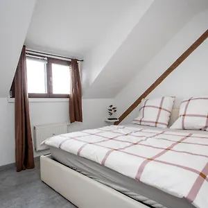 ferienwohnung-in-leipzig-sdost-fr-5-personen-we5.bestleipzighotels.com/